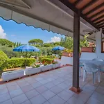 Baia Delle Grazie Lägenhetshotell 4*