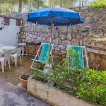 Lägenhetshotell Baia Delle Grazie Casa Morcone