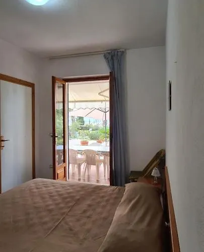 Baia Delle Grazie 4*