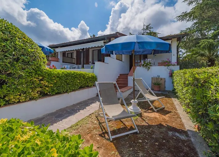 Baia Delle Grazie Aparthotel 4*