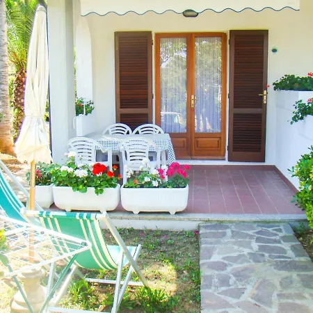 Baia Delle Grazie Ξενοδοχείο με διαμερίσματα