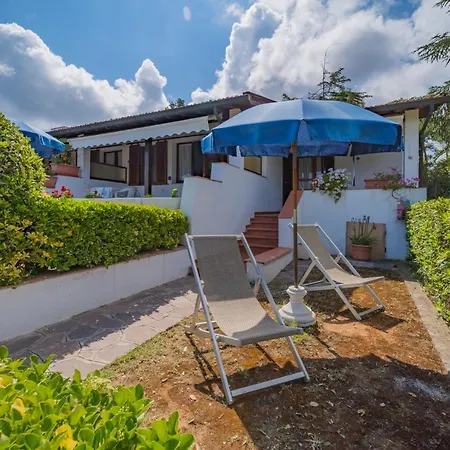 Baia Delle Grazie Aparthotel 4*