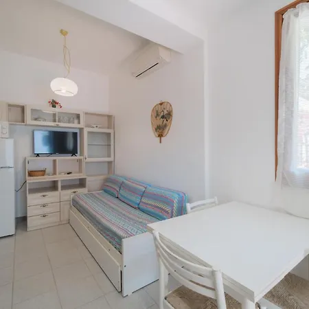 Baia Delle Grazie 4* Casa Morcone