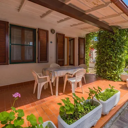 Apart Otel Baia Delle Grazie Casa Morcone