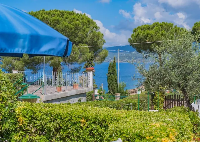 Апарт-отель Baia Delle Grazie Casa Morcone