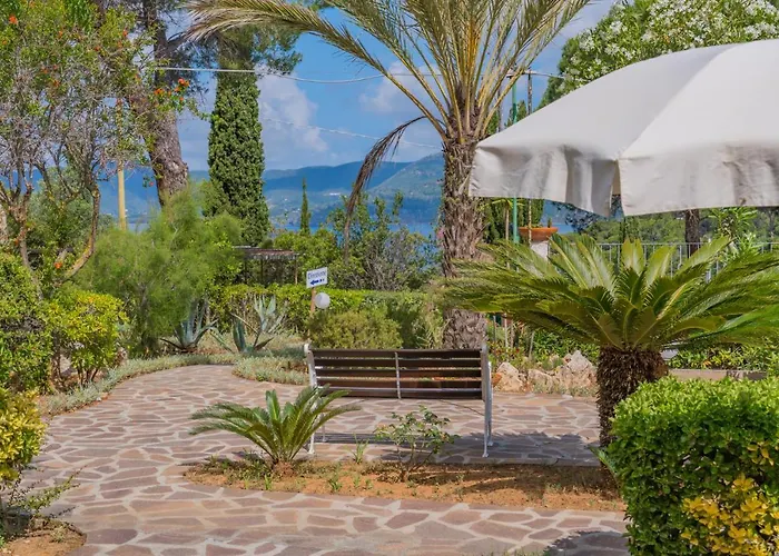 Baia Delle Grazie Апарт-отель