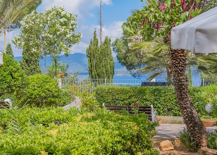 Baia Delle Grazie Casa Morcone